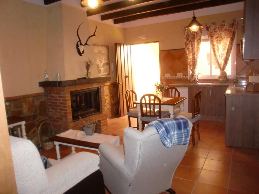 Casa Rural Sierra De Coripe Екстериор снимка